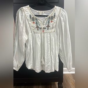 White vintage America shirt. Size small.